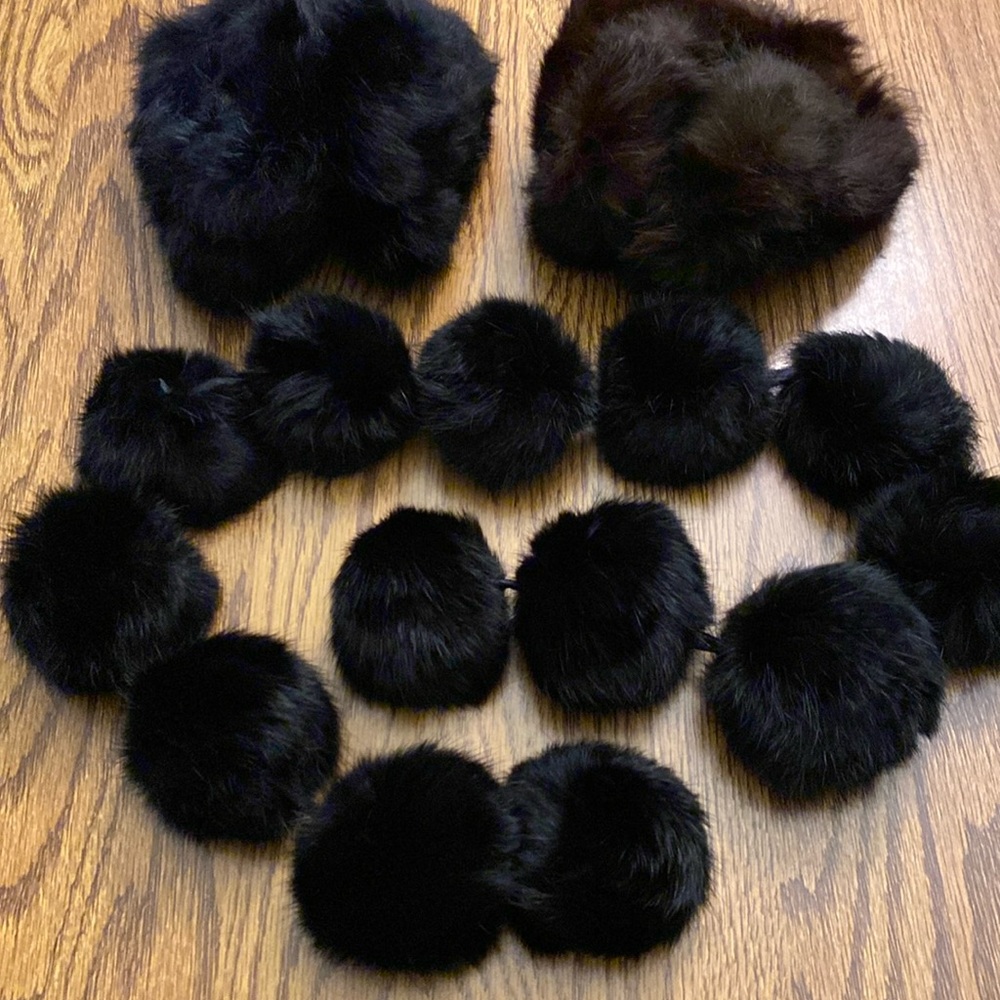 Black Faux Fur Pom Pom Accessories Set